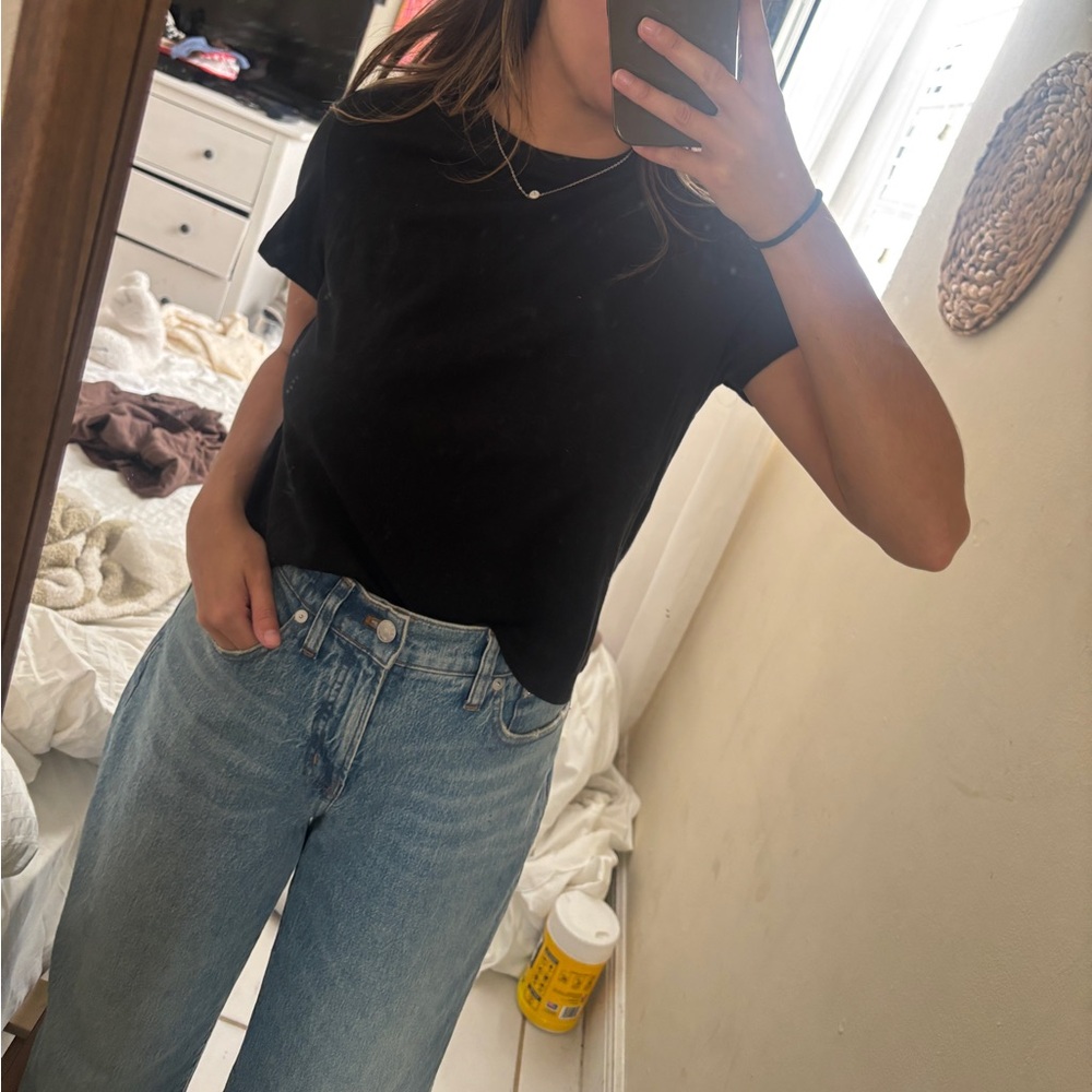 Universal thread black baby tee crop size m